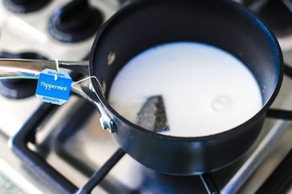 chefv-peppermint-tea-saucepan-700p chefv-peppermint-tea-saucepan-700p